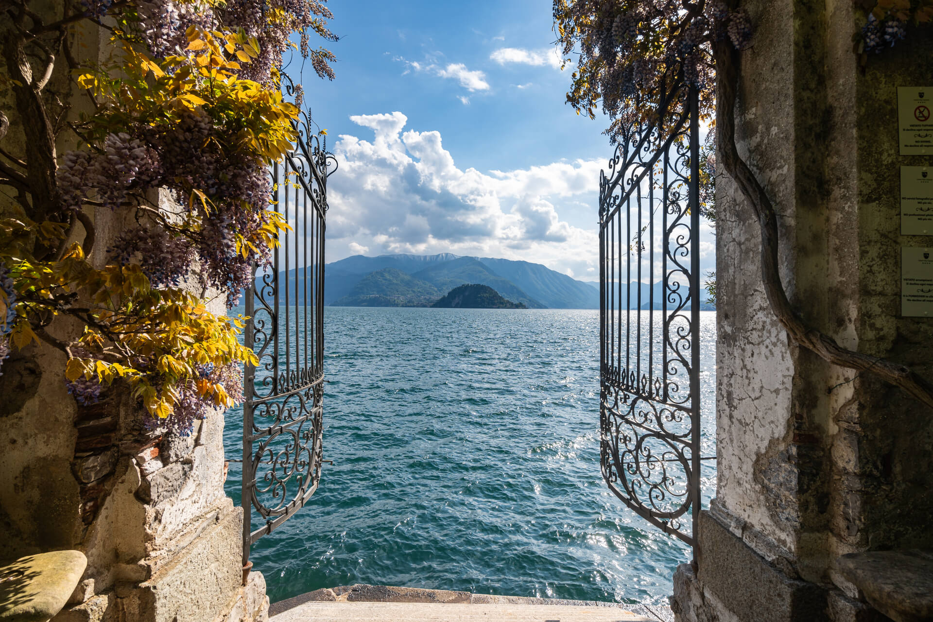 lake COMO view