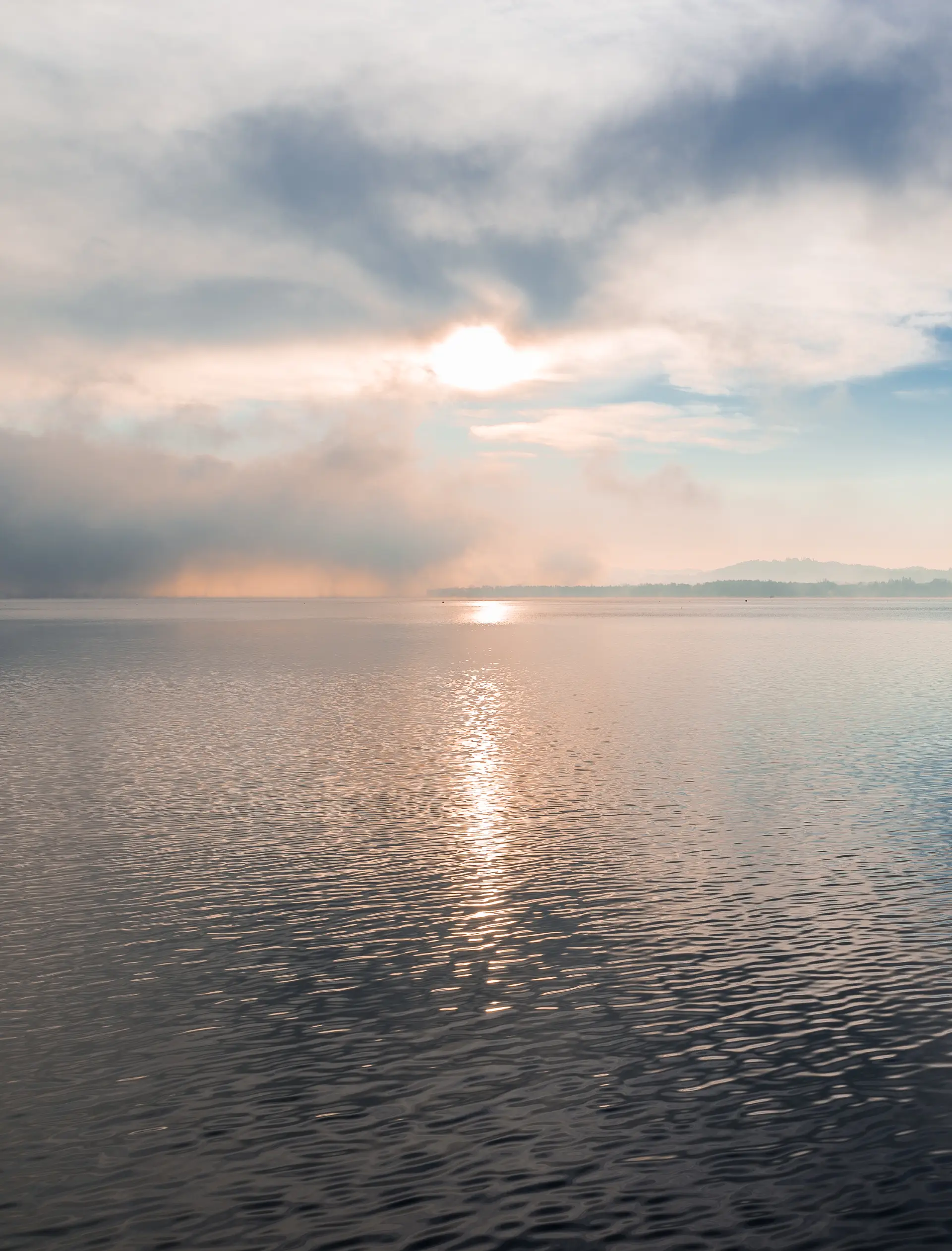 VARESE sunset lake